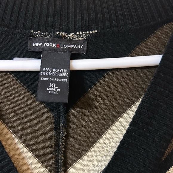 Short sleeveve sweater - Picture 3 of 6